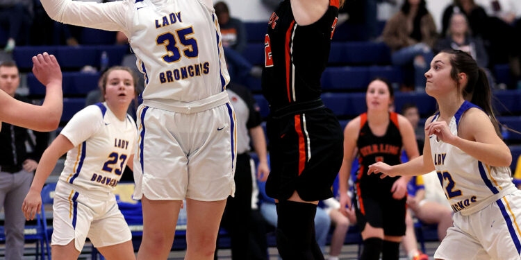 Lady Tigers sweep past Central High 55-22 for third straight win