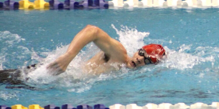 Swimmers want big splash of medals at state meet