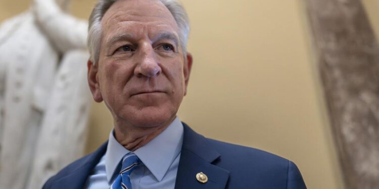 Proposal to end Senate standoff over military promotions and abortion policy goes nowhere