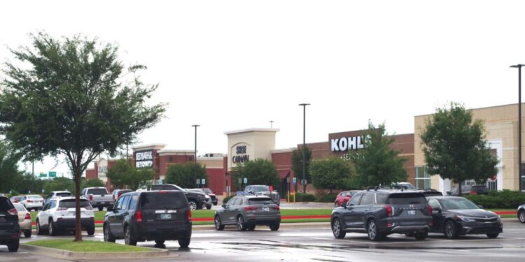 Economic development group exploring proposal to hire executive director