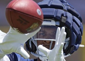 Pollard tries to be true to quiet personality in taking lead back role for Cowboys from Elliott