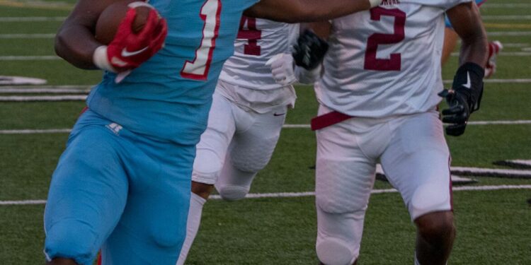 Ike, LHS need offensive consistency; Elgin faces road test