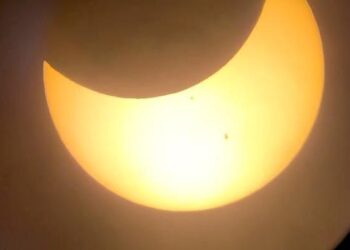 Eclipse returns magic to the cosmos in Lawton