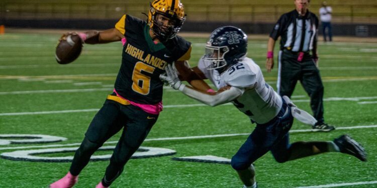 Highlanders strike early, hand Indians 46-7 district loss