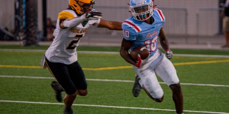 Lighting strikes when Ike hits the field