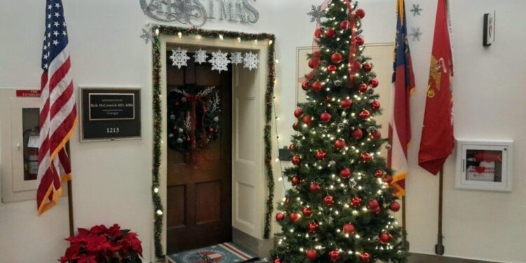 Home-state holiday decor bedecks congressional offices