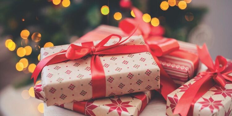 COLUMN: Spread holiday cheer without breaking the bank