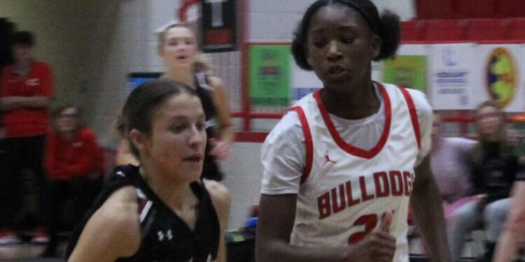 Top-ranked Eagles dump Bulldogs