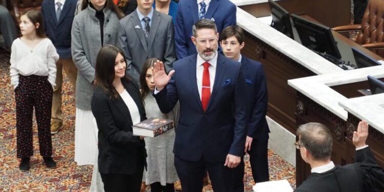 Oklahoma bill would end uncompatibility as grounds for divorce