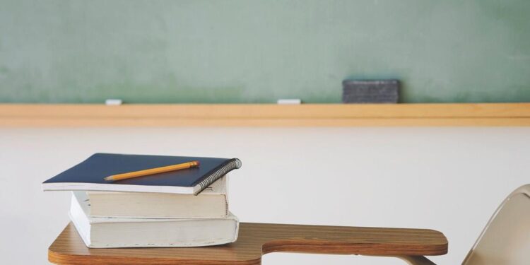 Oklahoma seeks repayment of errant teacher bonuses