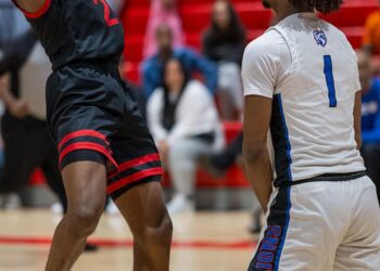 LHS boys fall in double OT; Mac girls beaten