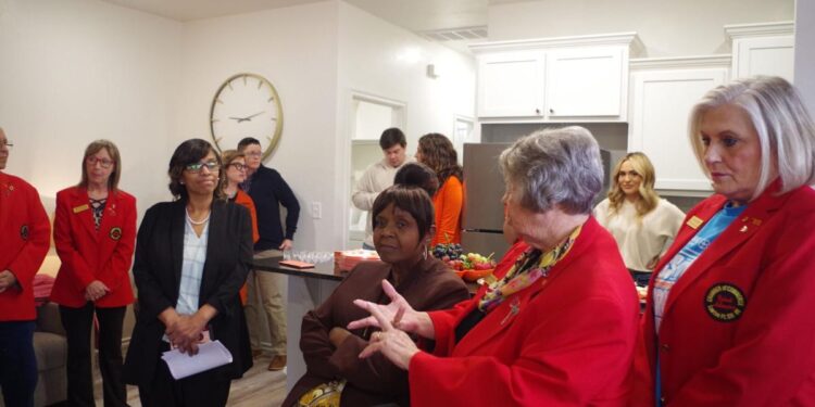 New affordable Lawton View rentals unveiled at ribbon cutting ceremony