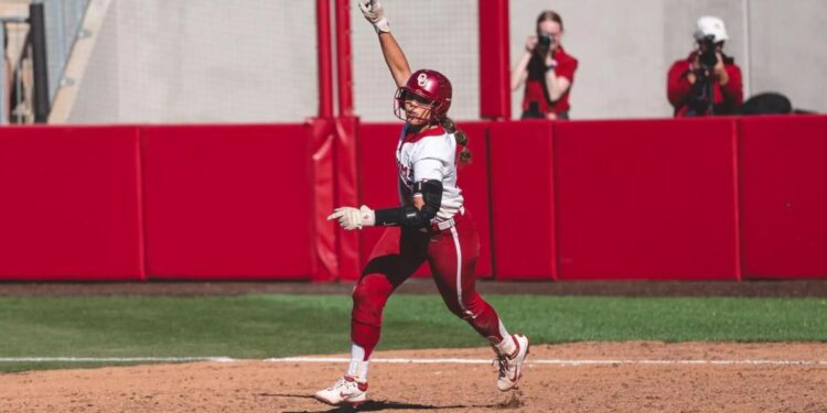 Sooners extend win streak to 71; OSU sweeps