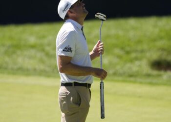 Bradley goes from last man in to leading BMW Championship