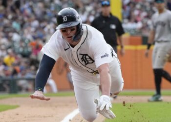 Torkelson doubles, triples in big league return as Tigers beat Yanks, 4-0