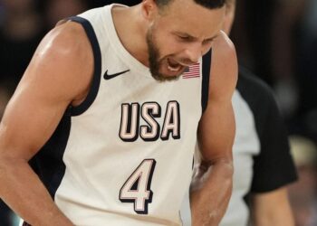 US men to face France in hoops final; US team breaks 100-medal mark