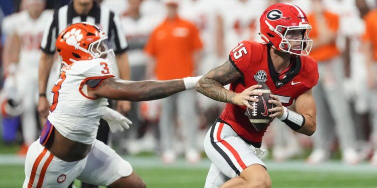 Beck, No. 1 Georgia manhandles No. 14 Clemson. 34-3