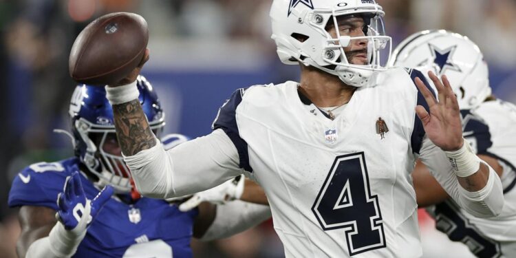 Dak Prescott throws 2 TD passes and Cowboys win 7th straight over Giants, 20-15