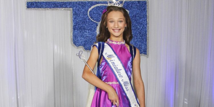 Elgin girl goes to international pageant in Dallas