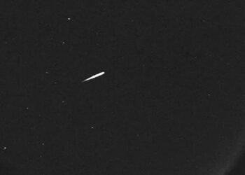 Moonlight may hamper views of the Orionid meteor shower, debris of Halley's comet