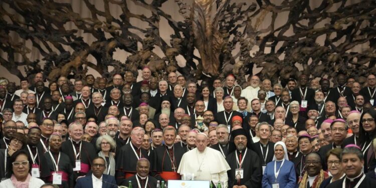 Pope Francis' Catholic church reform process ends without giving more equity to women