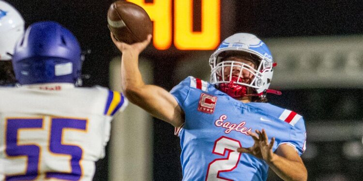 Eagles eye first playoff test in Harris era