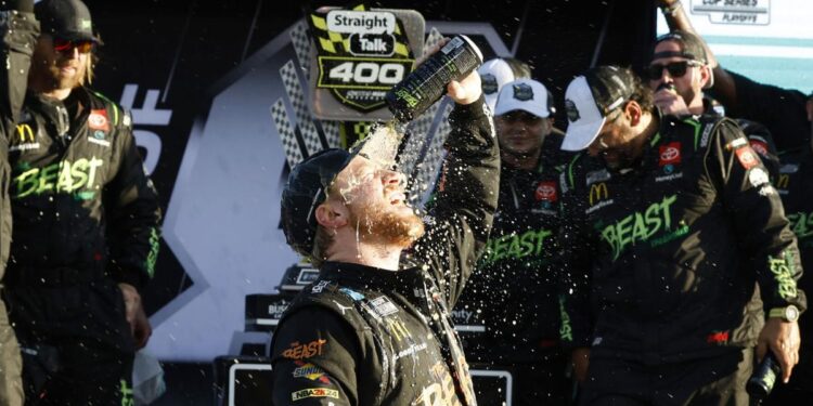 NASCAR's championship field heads to Phoenix