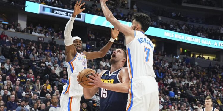 Nuggets hold on, hand Thunder 1st loss