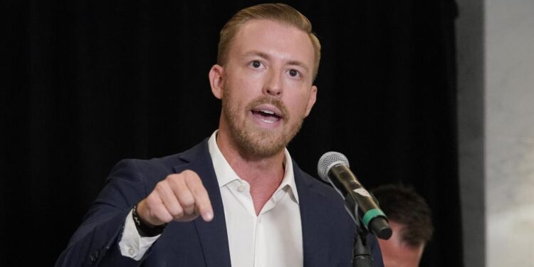 Oklahoma schools superintendent mandates students watch announcement of new religious department