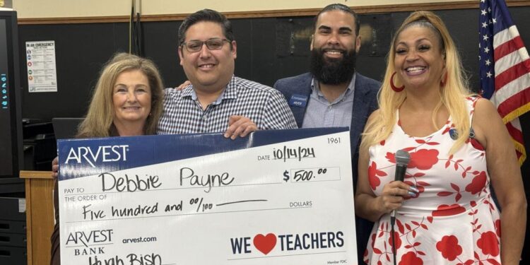 Arvest honors trio of LPS teachers through initiative