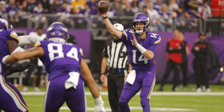 Darnold sets career highs as Vikings beat Falcons