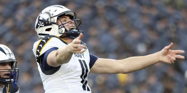 Horvath shines as Navy dominates, 31-13