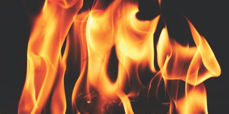 Investigators believe house fire set for benefits, to end marriage