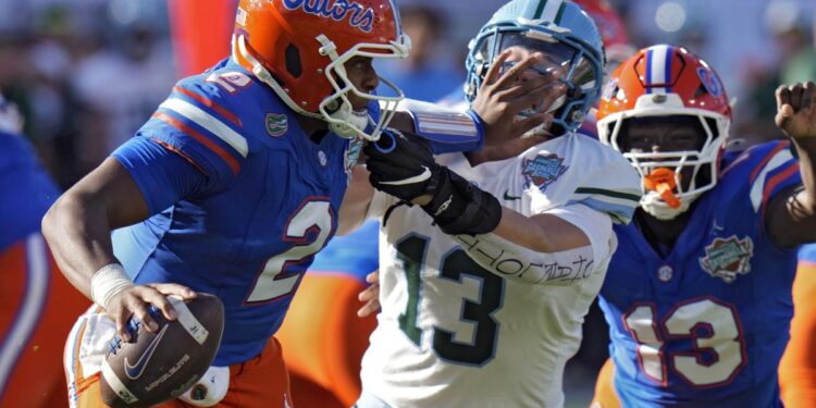 Lagway leads Florida past Tulane in Gasparilla Bowl