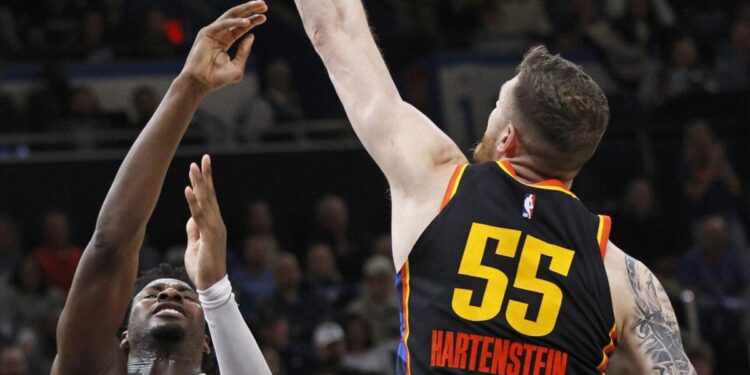 Thunder rout short-handed Grizzlies