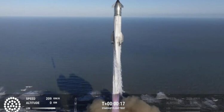 SpaceX launches colossal Starship rocket and catches it for 2nd time with robotic arms