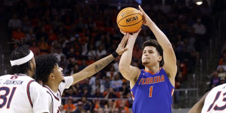 No. 6 Florida dumps No. 1 Auburn