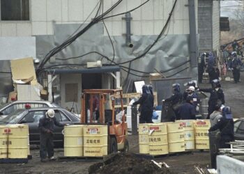 30 years after deadly Tokyo subway gassing, survivors and victims' families still seeking closure