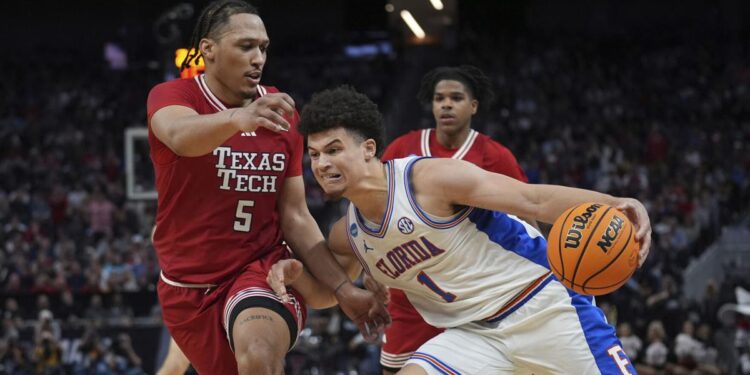 Clayton Jr. rallies Florida into Final Four