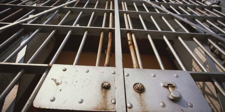 Jailer accused of sexual relationship with Stephens County inmate