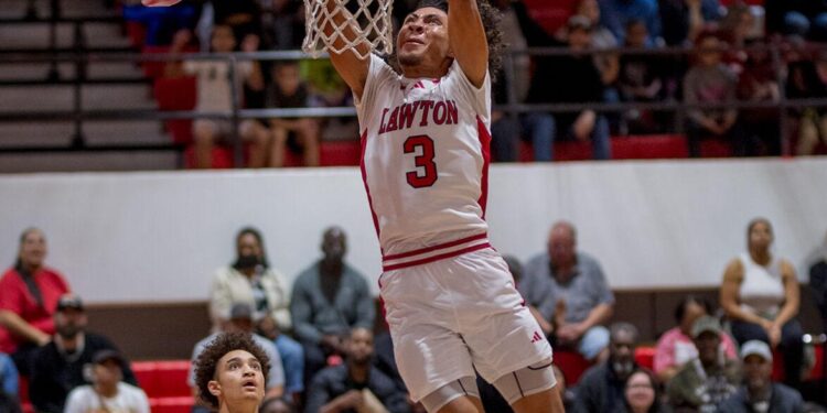 Lawton High boys overwhelm Elgin