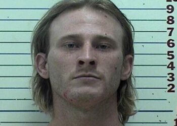 Man avoids trial, pleads to child sex abuse counts