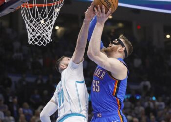 SGA, Thunder batter Hornets, 141-106