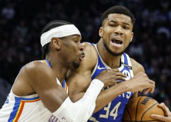 SGA, Thunder beat Bucks, 121-105