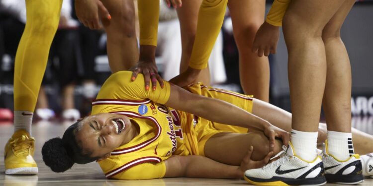 USC looks to keep title hopes alive without JuJu