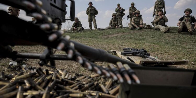 Ukrainians expect Russia to launch a fresh offensive to strengthen its negotiating position