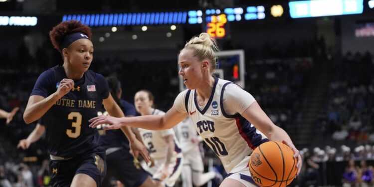 Van Lith scores 26, leads TCUs to 1st Elite Eight