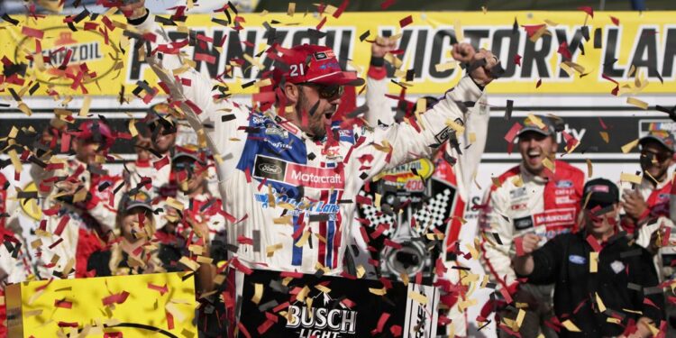 Wood Brothers Racing makes triumphant return to Martinsville