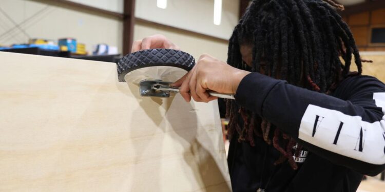 Teamwork steers students to success