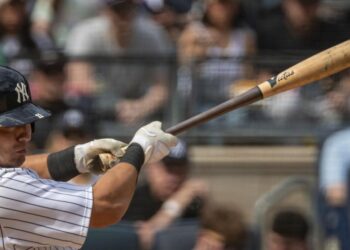 Torpedo bat designer says it's more about players than bat model